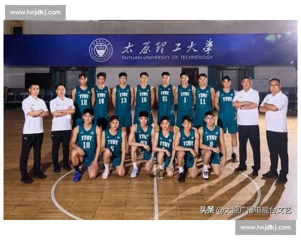 太原理工大学勇夺 2025 全国大学生足球联赛季军 太原理工大学勇夺 2025 全国大学生足球联赛季军