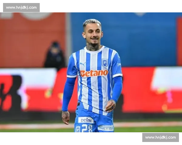 李毅盛赞米特里策:中超最佳外援!暴力突破终结比赛 李毅盛赞米特里策:中超最佳外援!暴力突破终结比赛