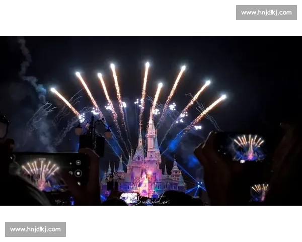 拥抱的差别:拉菲尼亚痛批巴黎迪士尼歧视 乐园紧急补救